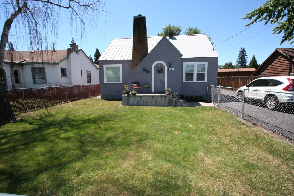 4650 Crosby Ave, Klamath Falls, OR 97603 - photo 1