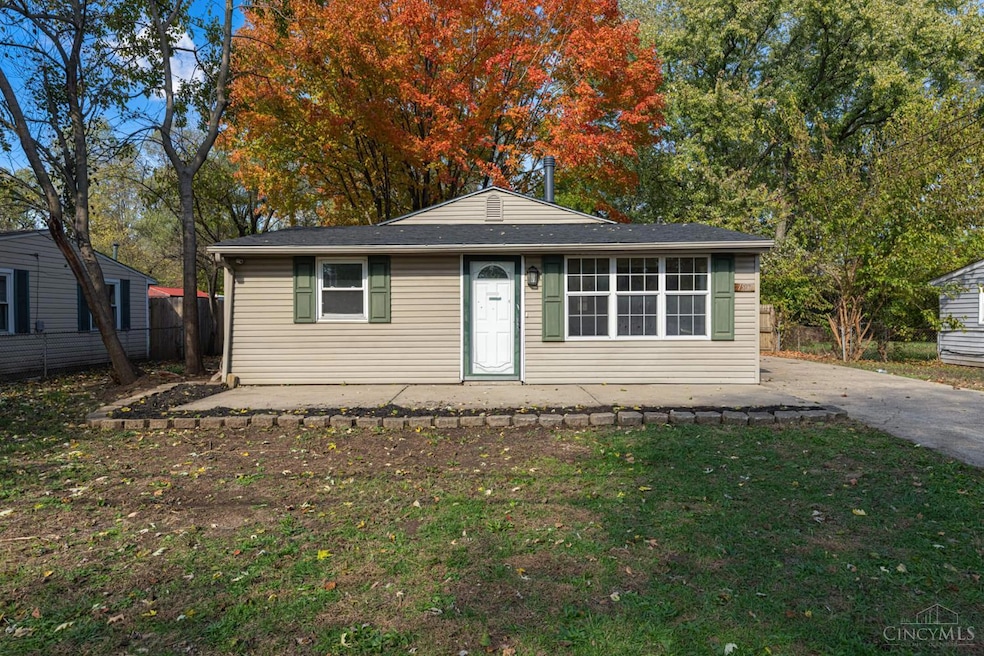 1507 Pershing Ave, Middletown, OH 45044 - photo 1