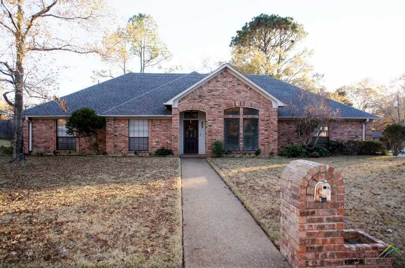 905 Beth Dr, Tyler, TX 75703 - photo 1
