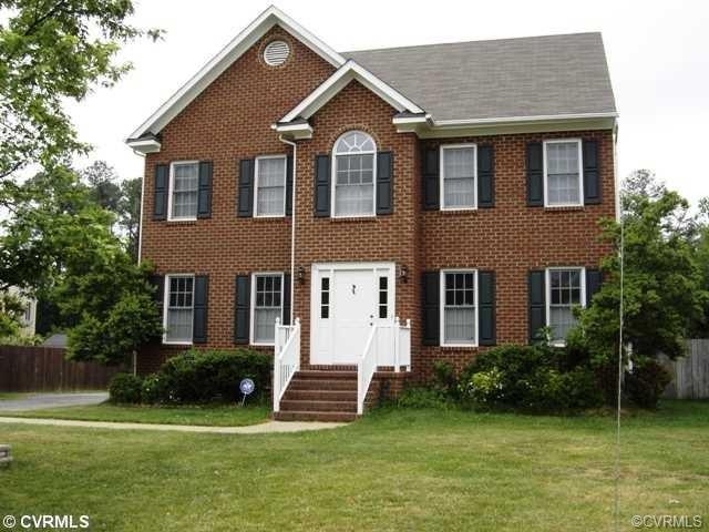 2960 SF, 5 BR, Brickfront with all hardwood floor 