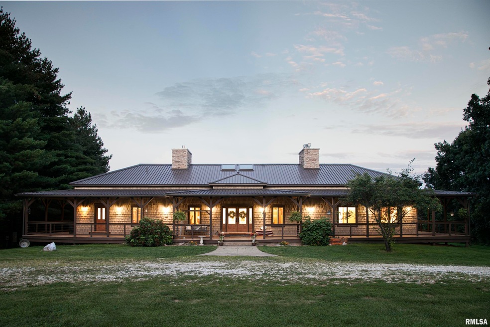 Pending $989,000