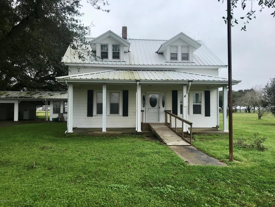 Pic front of house