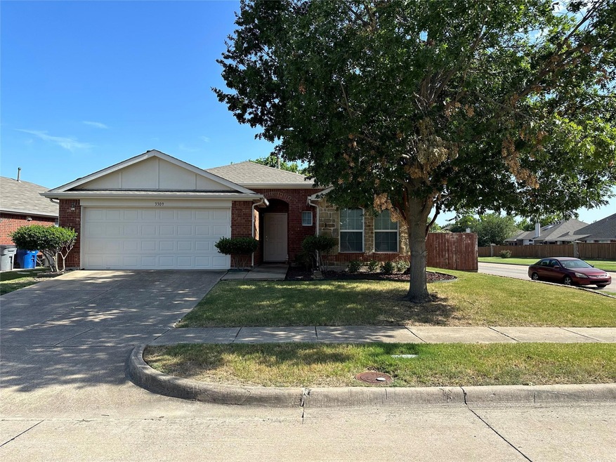3309 Kingsbrook Dr, Wylie, TX 75098 - photo 1