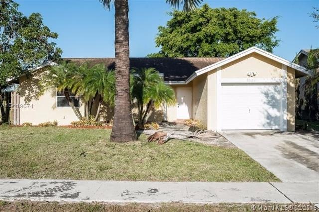 unlisted-address, Boca Raton, FL 33434 - photo 1