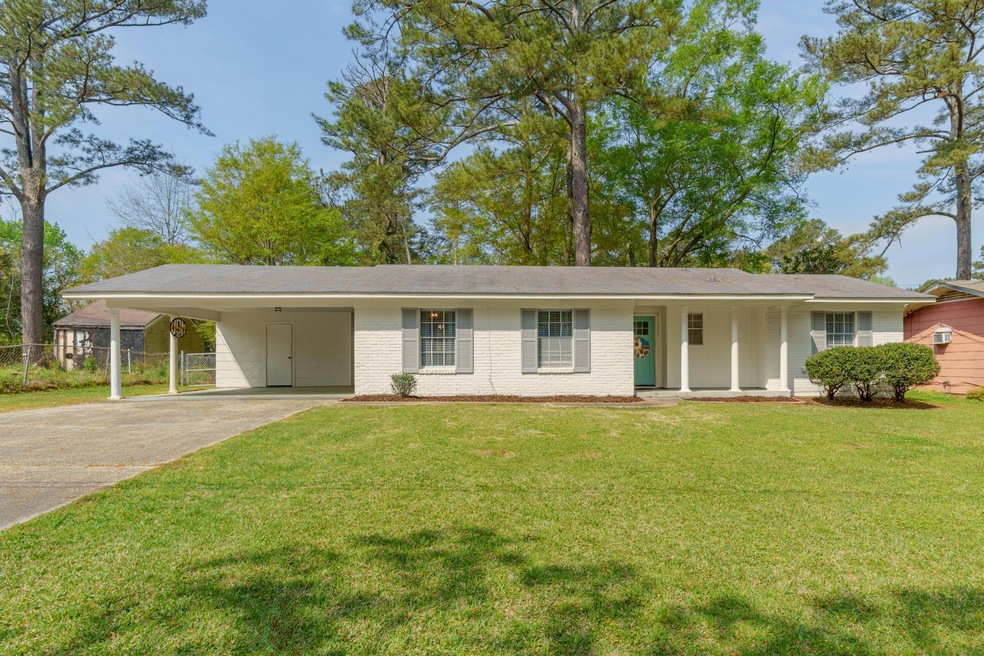 910 Mamie Drive-1