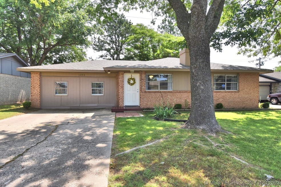 1753 S Pecan Ct, Broken Arrow, OK 74012 - photo 1
