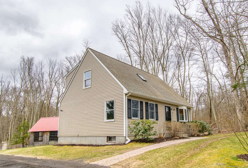 147 Covell Rd, Pomfret Center, CT 06259 - photo 1