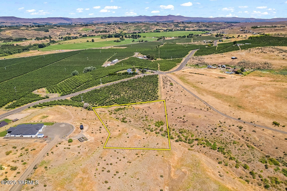 NKA Pioneer Way, Yakima, WA 98908 - photo 1