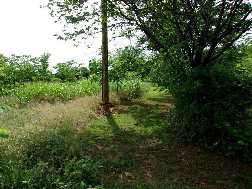 0 N Fishmarket Rd unit 1012385, McLoud, OK 74854 - photo 1