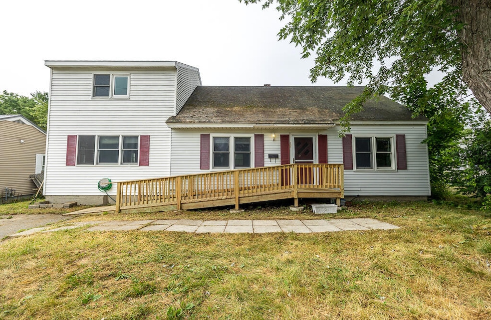 28 Mathews Ave, Waterville, ME 04901 - photo 1