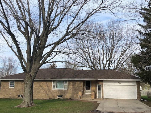 300 N 3rd St, Danforth, IL 60930 - photo 1