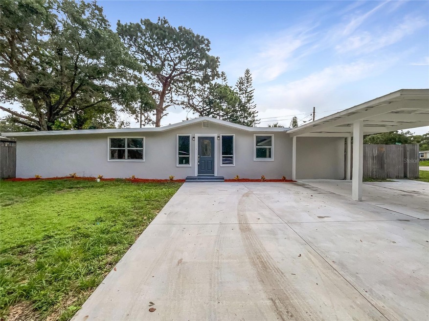 5201 72nd Way N, Saint Petersburg, FL 33709 - photo 1