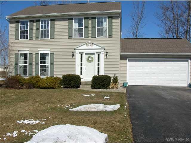 Exterior Front Beautiful curb appeal for the lovel