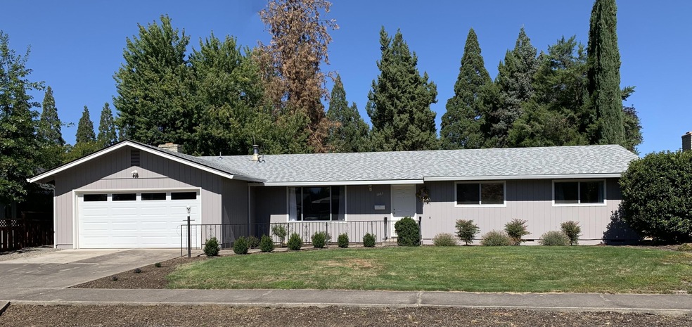 1981 Camellia Ave, Medford, OR 97504 - photo 1