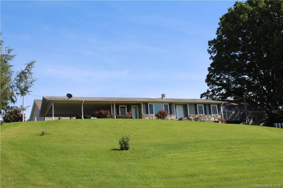 101 Sams Cir, Burnsville, NC 28714 - photo 1