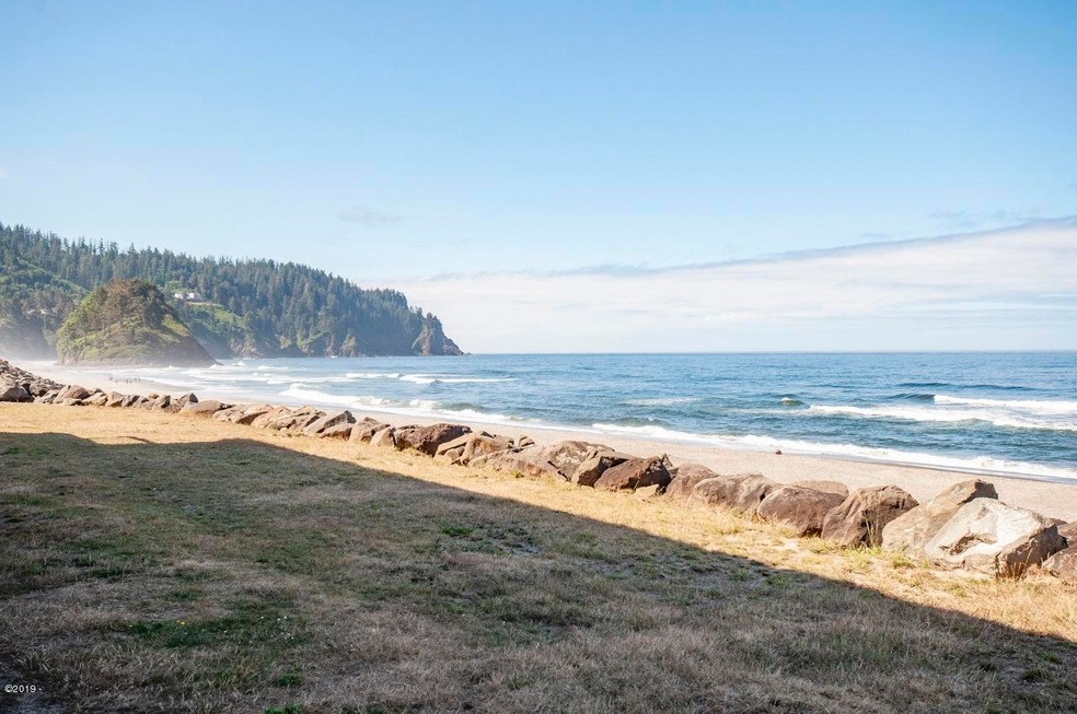 Ocean View #1 (1280x850) Breakers