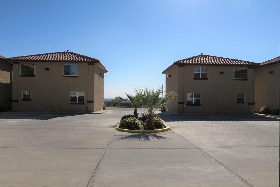 2413 Tremont Ave unit B3, El Paso, TX 79930 - photo 1