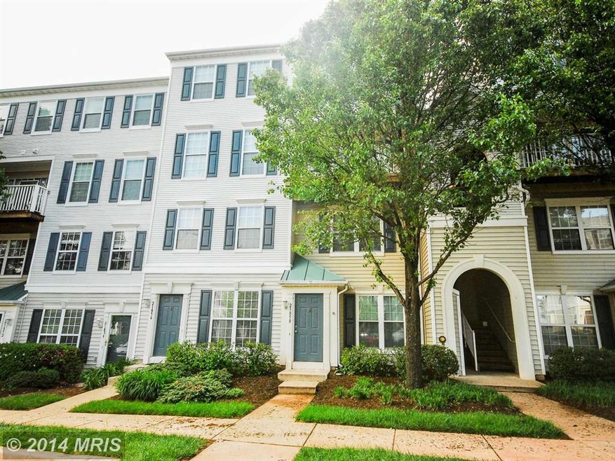 21858 Elkins Terrace unit 34, Sterling, VA 20166 - photo 1