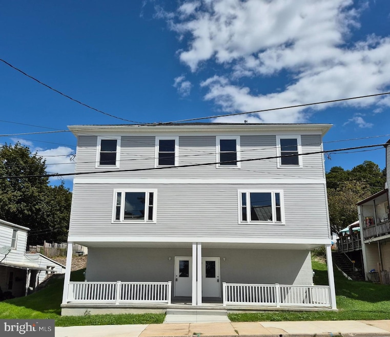 259 S 4th St, Hamburg, PA 19526 - photo 1