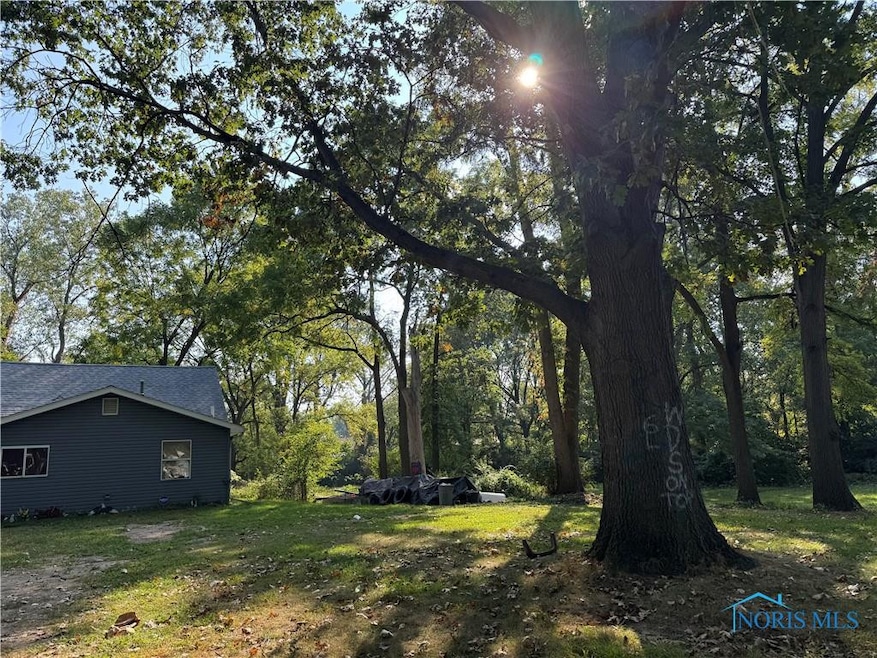 2748 Moffat Rd, Toledo, OH 43615 - photo 1