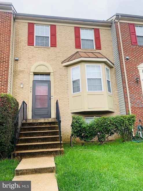 808 Queensdale Ct, Capitol Heights, MD 20743 - photo 1