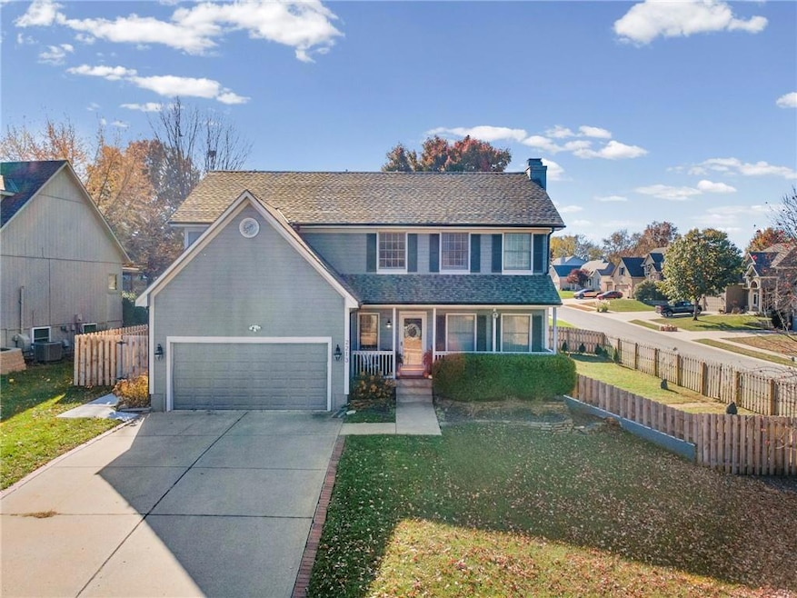 2213 SE 3rd St, Lees Summit, MO 64063 - photo 1