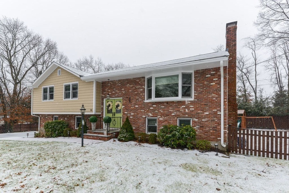 10 Squire Ct, East Walpole, MA 02032 - photo 1