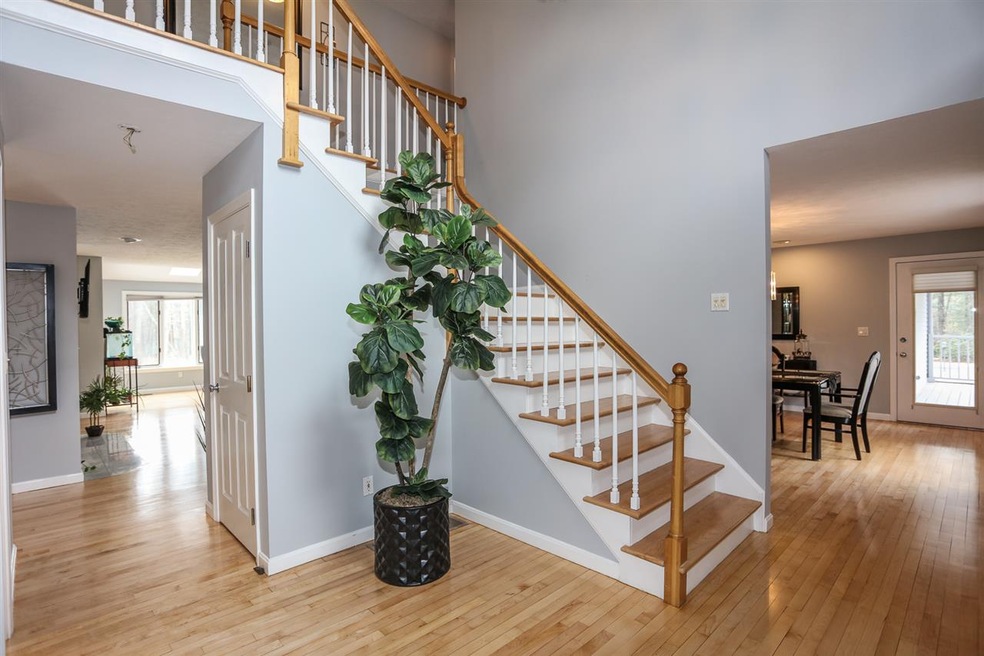 31 Louise Dr, Hollis, NH 03049 - photo 1