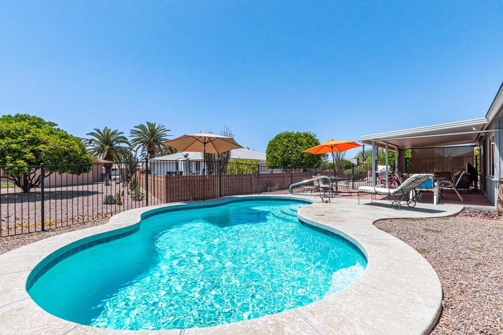 10019 W Cumberland Dr, Sun City, AZ 85351 - photo 1