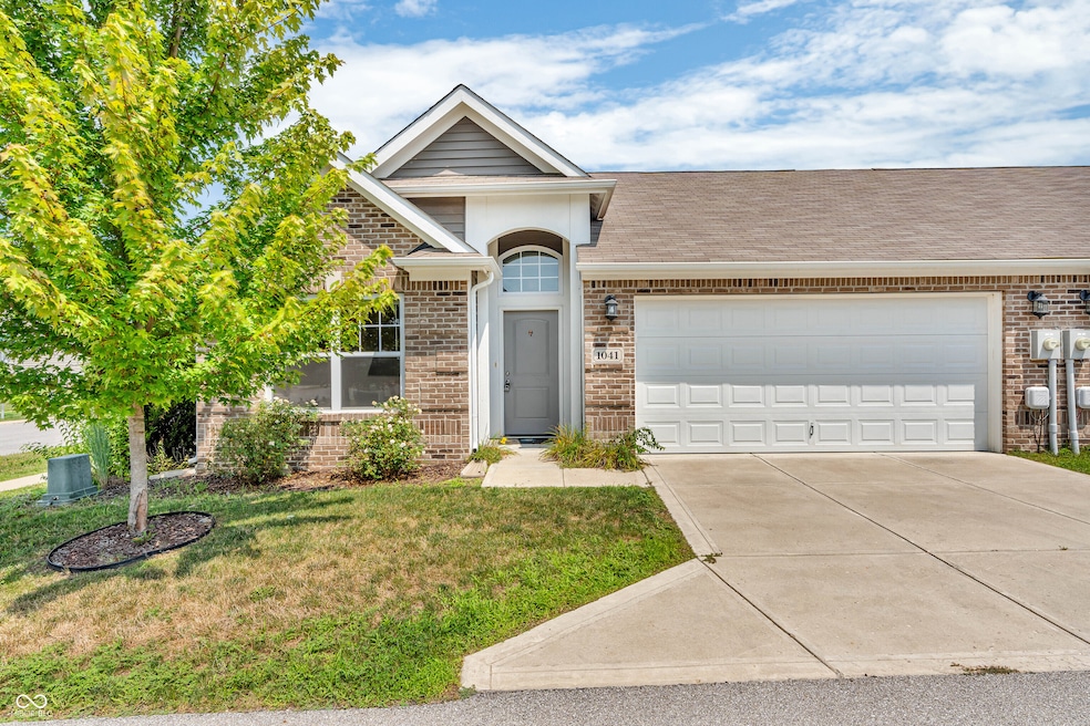 1041 Mount Olive Rd, Whiteland, IN 46184 - photo 1