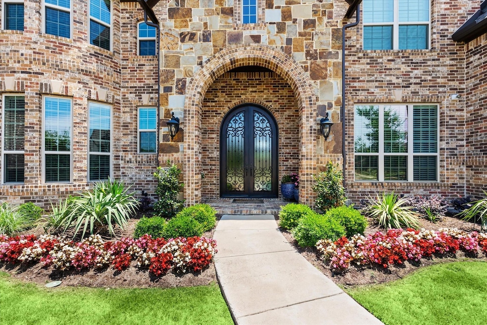 6805 Strauss, Colleyville, TX 76034 - photo 1