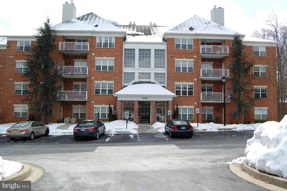 12107 Tullamore Ct unit 103, Lutherville Timonium, MD 21093 - photo 1