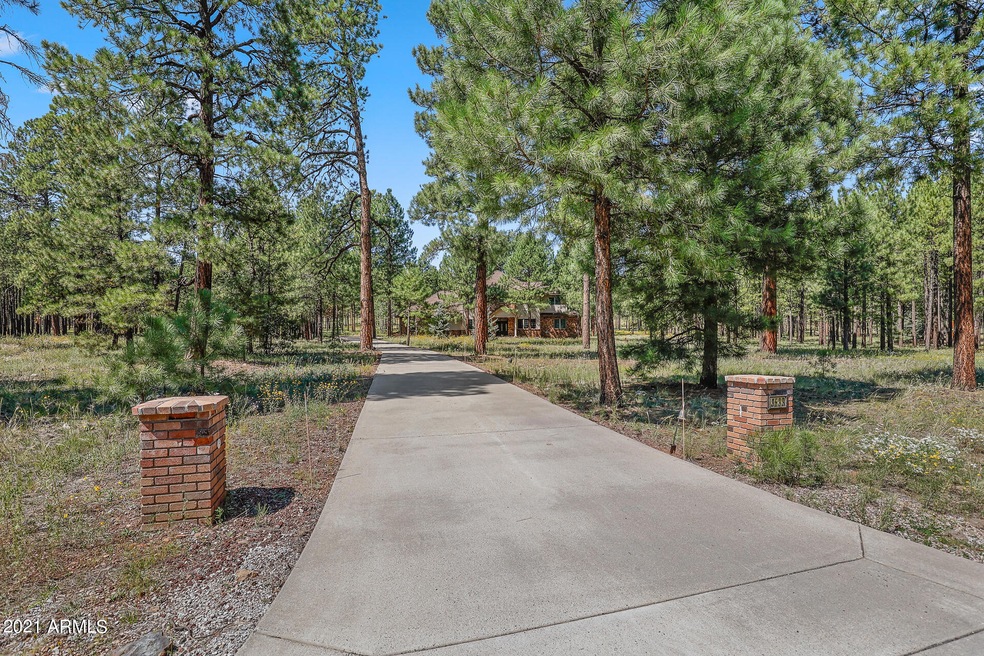 3533 W Kiltie Loop-001