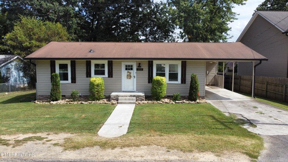 2706 Woodlawn Ave NW, Cleveland, TN 37312 - photo 1