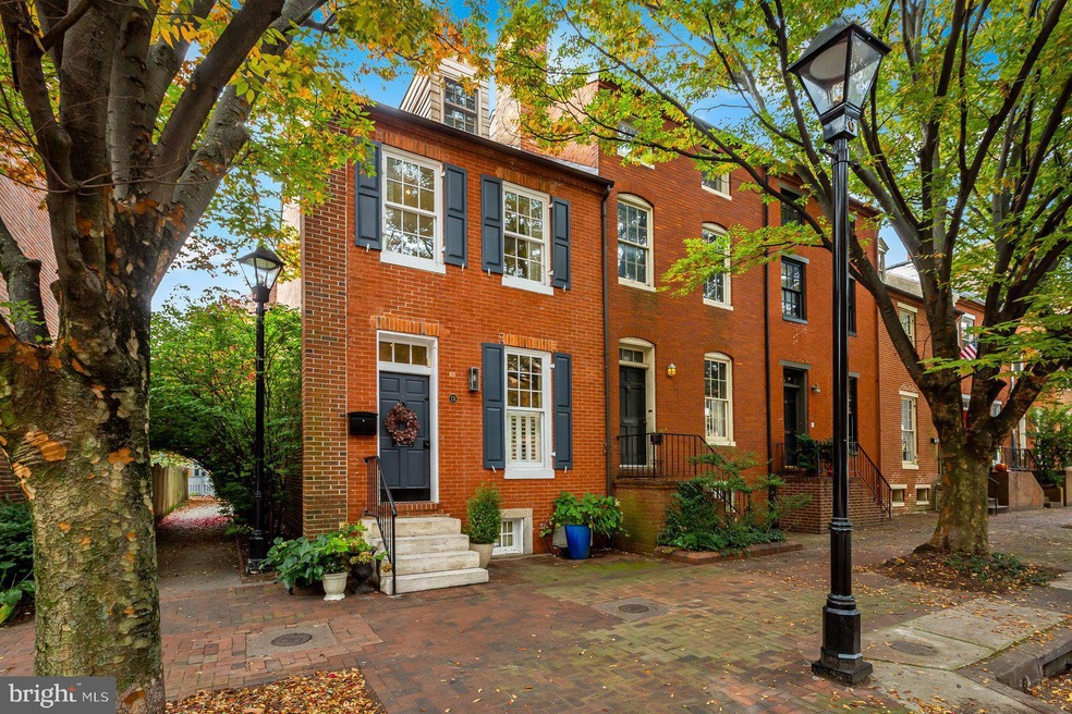 131 W Hill St, Baltimore, MD 21230 - photo 1