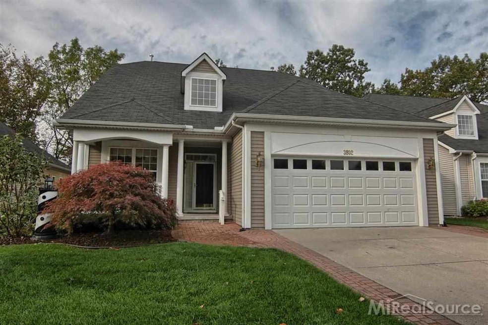 3802 Hillsdale Dr unit 253, Auburn Hills, MI 48326 - photo 1