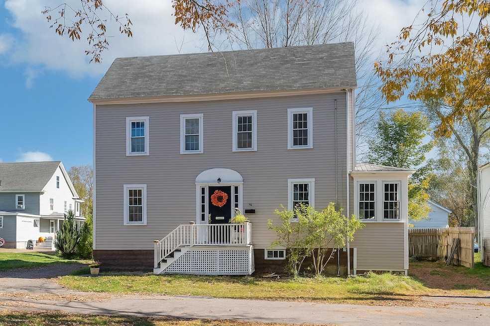 For Sale $539,900 • Co-Listing Agent