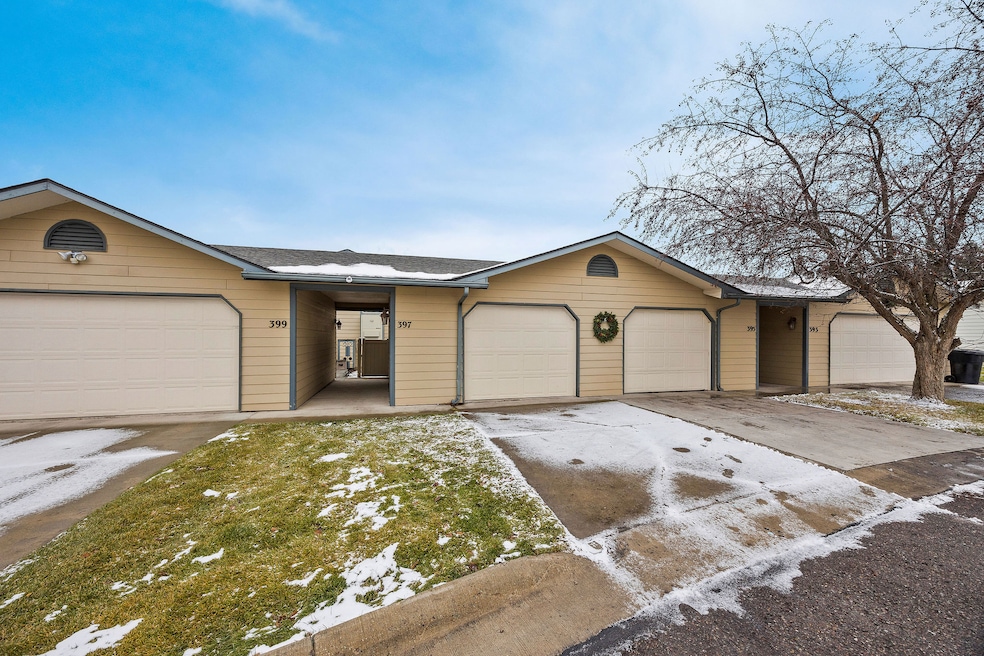 397 Ponderosa St, Kalispell, MT 59901 - photo 1