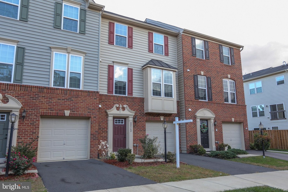 22862 Lacey Oak Terrace, Sterling, VA 20166 - photo 1