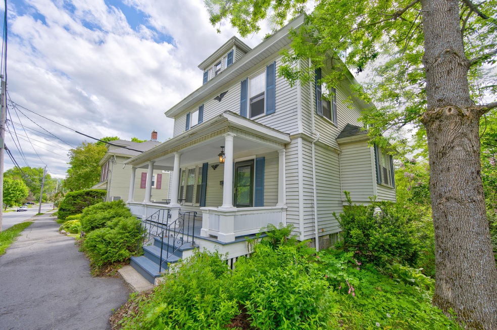 Sold $325,000 • Co-Listing Agent