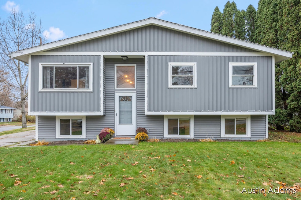 1005 W Main St, Middleville, MI 49333 - photo 1