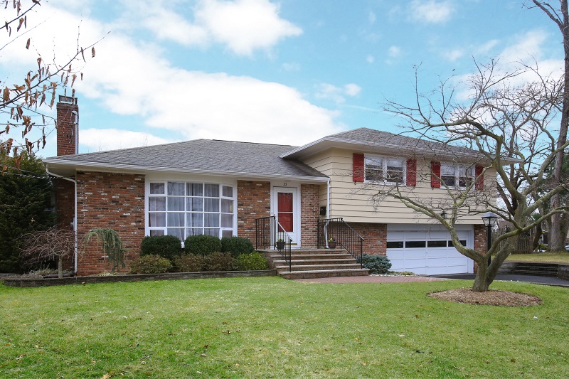 33 Haran Cir, Millburn, NJ 07041 - photo 1