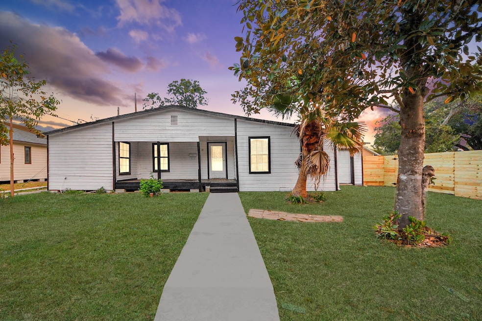 2409 Avenue K, Rosenberg, TX 77471 - photo 1