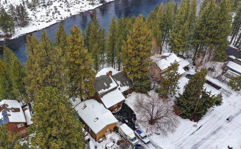 60773 River Bend Dr, Bend, OR 97702 - photo 1