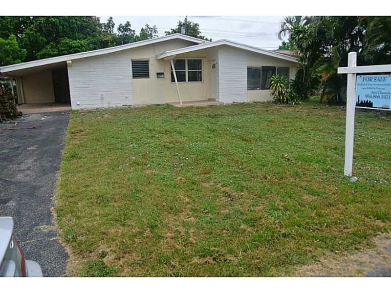 2655 Pine Tree Dr, Miramar, FL 33023 - photo 1