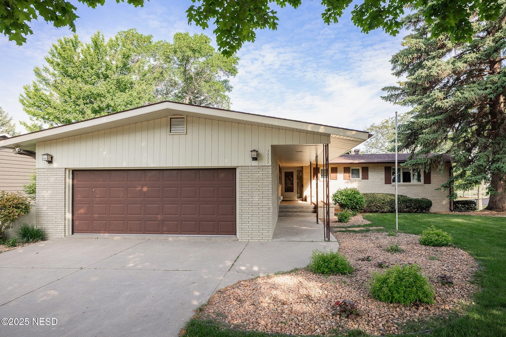 Sold $370,000