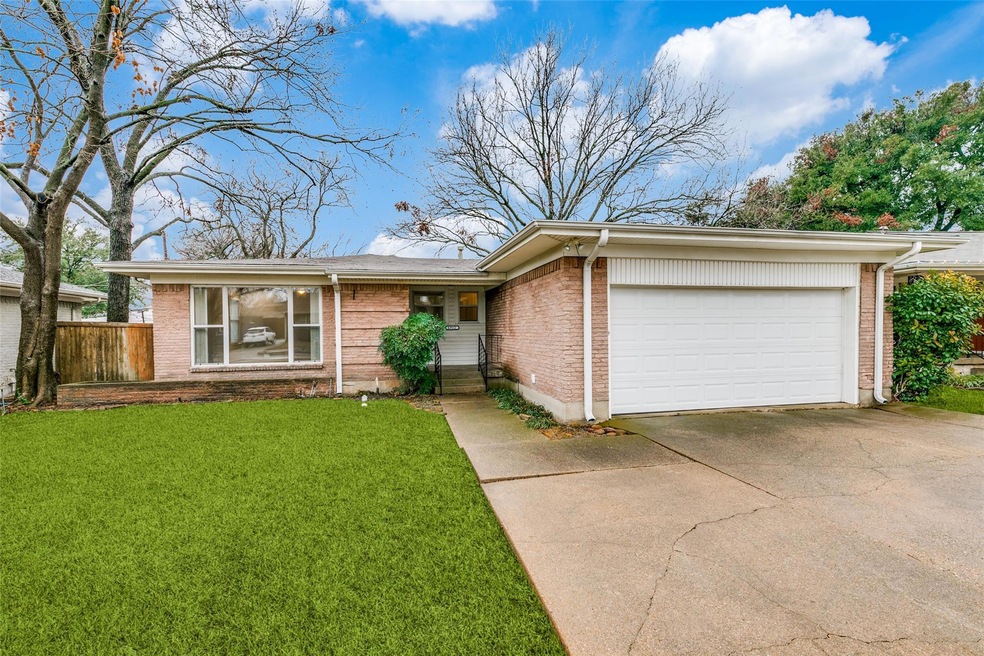 6912 Wake Forrest Dr, Dallas, TX 75214 - photo 1