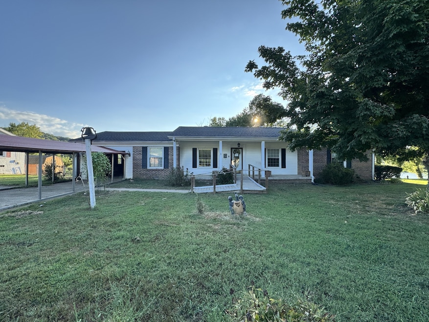 117 Riverside Dr, Carthage, TN 37030 - photo 1