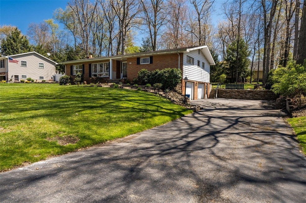 121 Hamilton St, Indiana, PA 15701 - photo 1