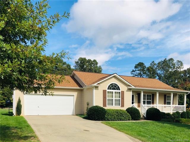 WELCOME HOME TO THIS COZY RANCH